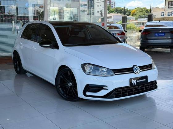 VOLKSWAGEN GOLF 1.4 TSI HIGHLINE 16V GASOLINA 4P AUTOMÁTICO VOLKSWAGEN GOLF 1.4 TSI HIGHLINE 16V GASOLINA 4P AUTOMÁTICO